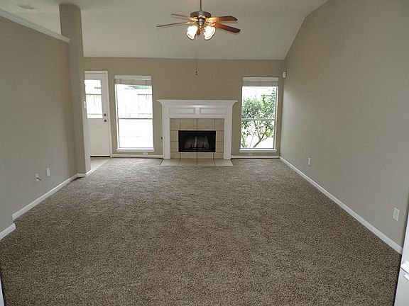 4th image of 17611 Belwood Park Ln