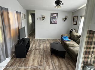 97 Locust Grv, Hazlet, NJ 07730