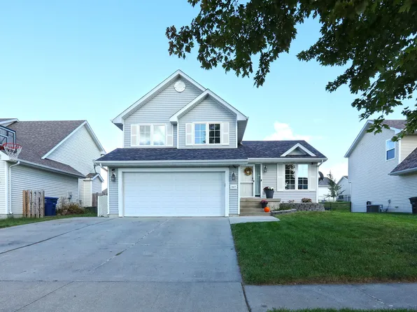 3417 E 53rd Ct, Des Moines, IA 50317