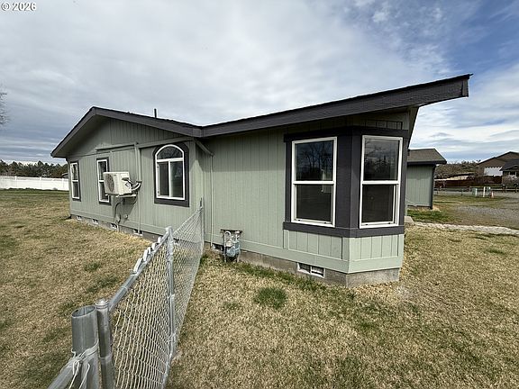 3rd image of 80400 Suzanna Dr