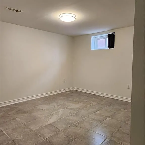 26 Stewart Ave #LOWER — Photo 10