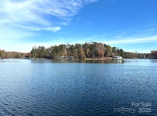 16024 Munson Hill Rd, Charlotte, NC 28278