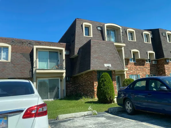 17951 Huntleigh Ct, Country Club Hills, IL 60478