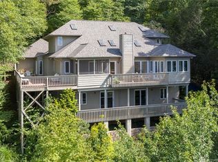 127 Stonecrest Dr, Arden, NC 28803