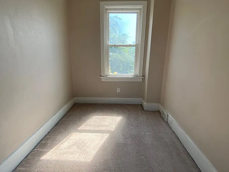 111 Harwood St — Photo 12