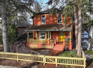 7024 105a St NW, Edmonton, AB