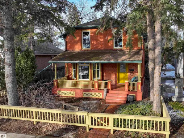 7024 105a St NW, Edmonton, AB T6H 2R5