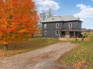 526 Kelford Dr, Tay Valley, ON K7H 3C5