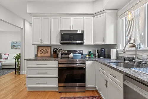 17 Chelmsford St #1 Photo 1