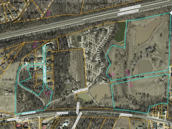 660 Fox Fire Rd, Milton, WV 25541