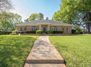 210 Hunters Cir, Longview, TX 75605