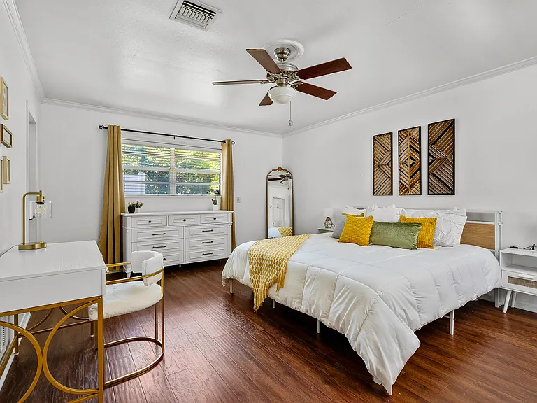3006 Huntington St #B — Photo 9