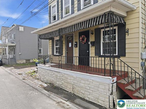 5th image of 36 Oneil Ave