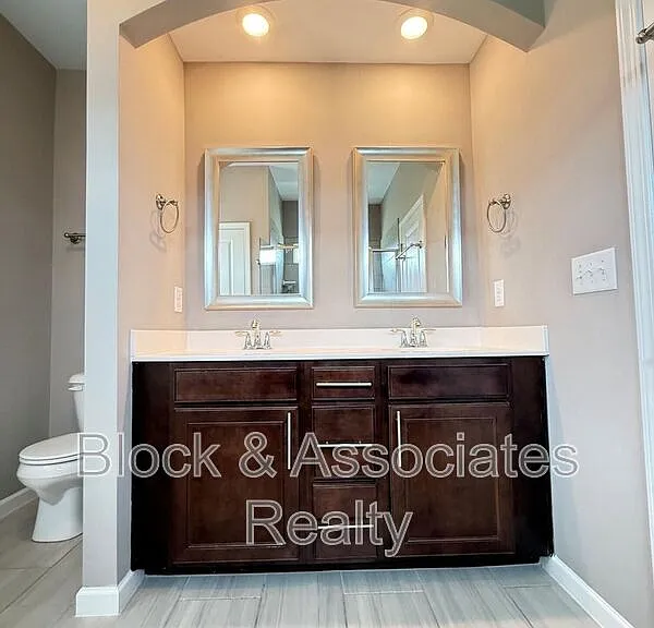 537 Austin View Blvd — Photo 27