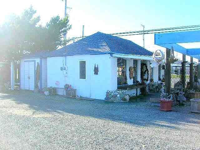 2nd image of 1127 Us Highway 101 N