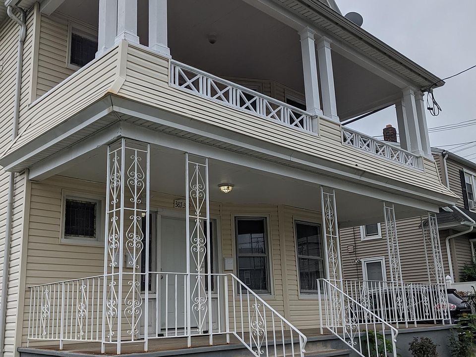 Second floor Apartment