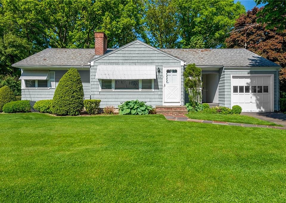 1st image of 294 Lawnacre Dr