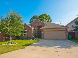 520 Highpark Ct, Lake Dallas, TX 75065