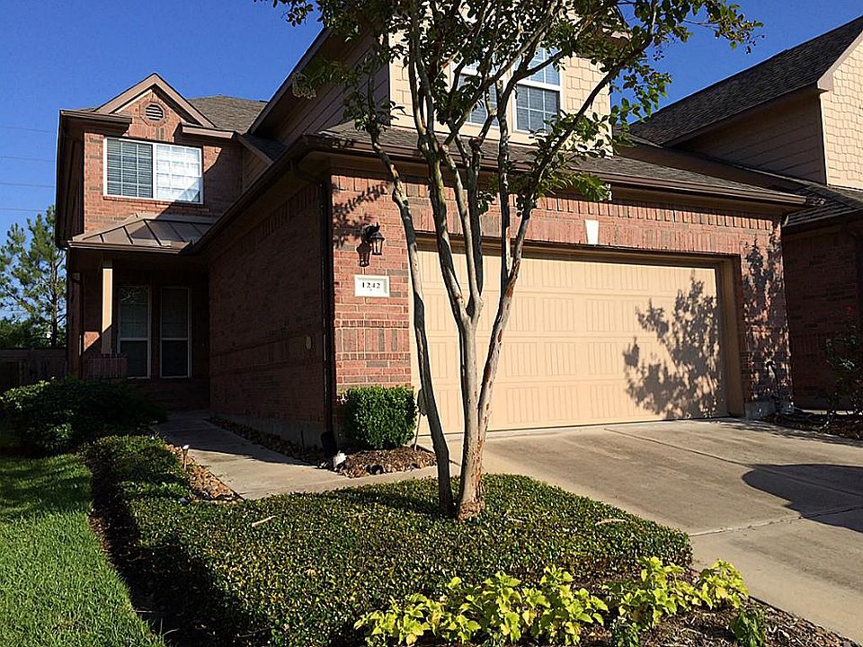 1st image of 1242 Glenwood Canyon Ln