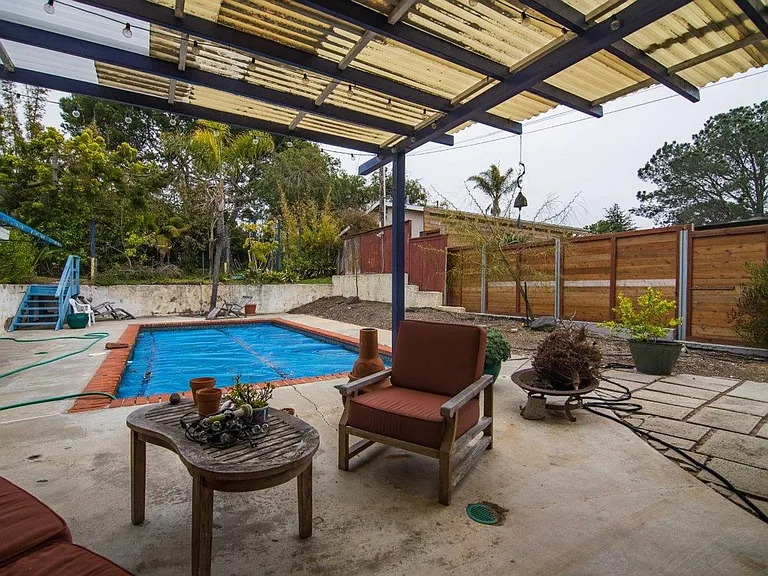 608 N Rios Ave — Photo 32