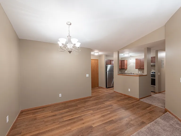 Kaposia Valley Apartments — Photo 25