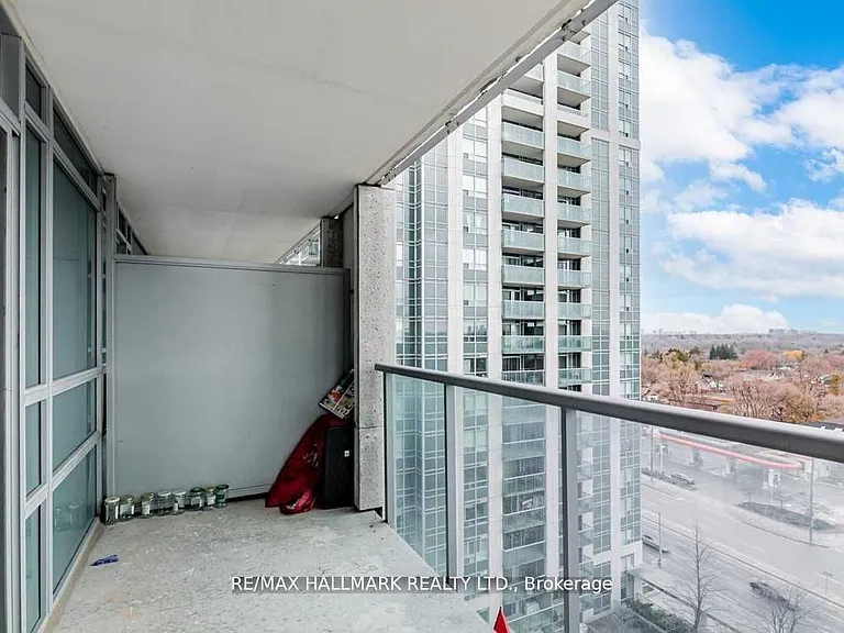 16 Harrison Garden Blvd #1102 — Photo 26