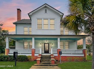 802 Carteret St, Beaufort, SC 29902