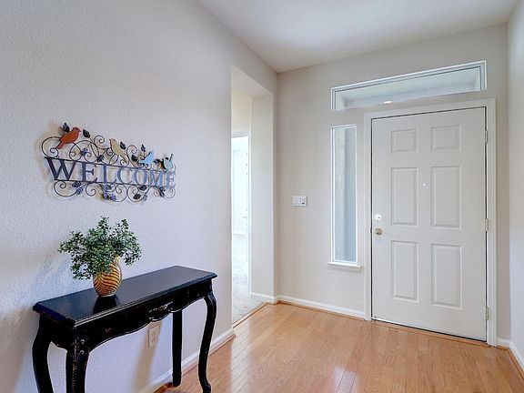 5th image of 331 Canyon Springs Drive