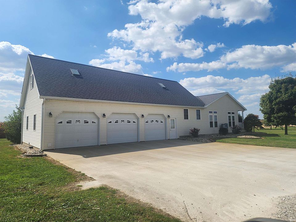 2nd image of 3702 N Vash Rd