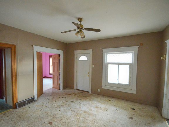3rd image of 25512 Rockbridge School St