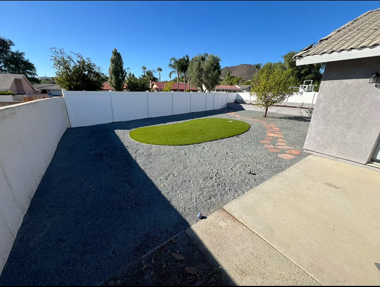3 bed, 1440 sqft, $3,200 — Photo 2