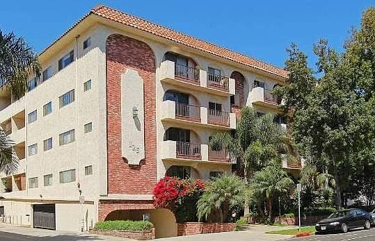 1st image of 125 Montana Ave APT 105