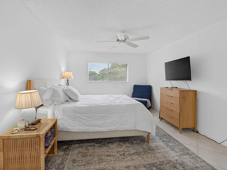 15075 Witney Rd #212 — Photo 15