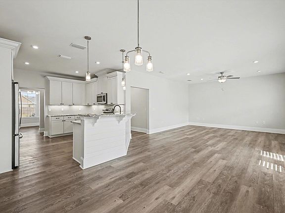 3rd image of 3846 Arbor Dr