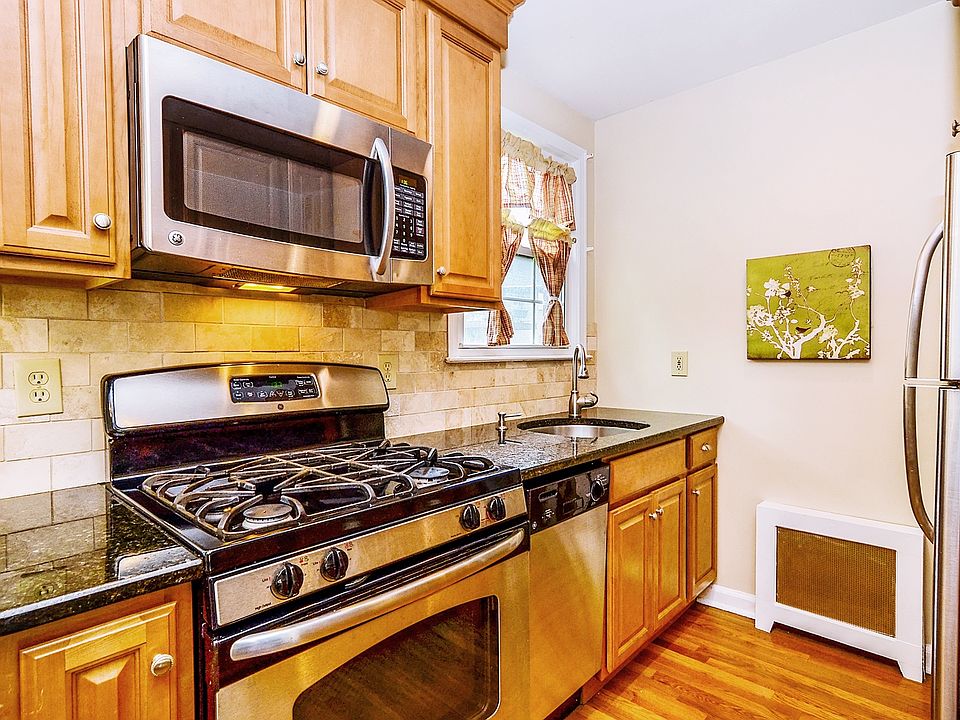 1st image of 109 N Broadway APT K1
