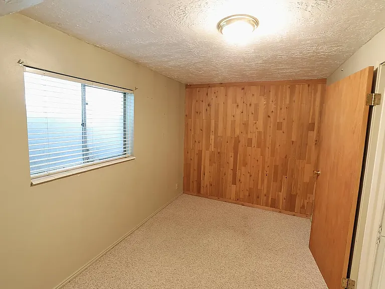 1656 E Ensign Cir — Photo 13
