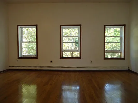 Rented by Hakeem Shahid, LREB | media 13