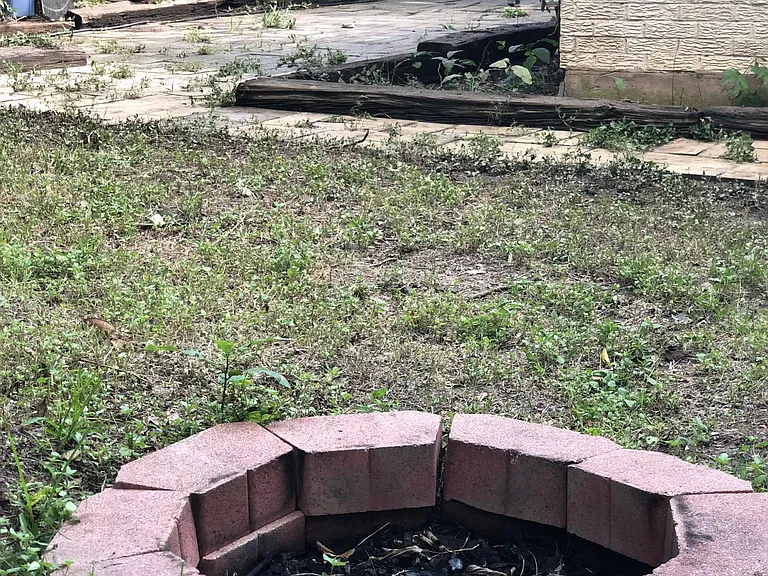 bakyard firepit