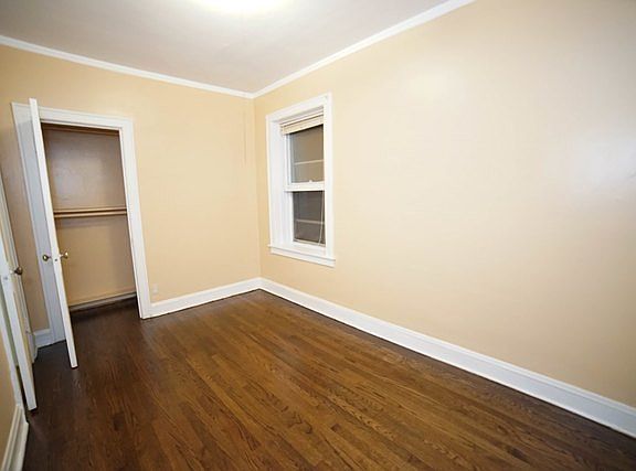 3rd image of 4450 W Leland Ave