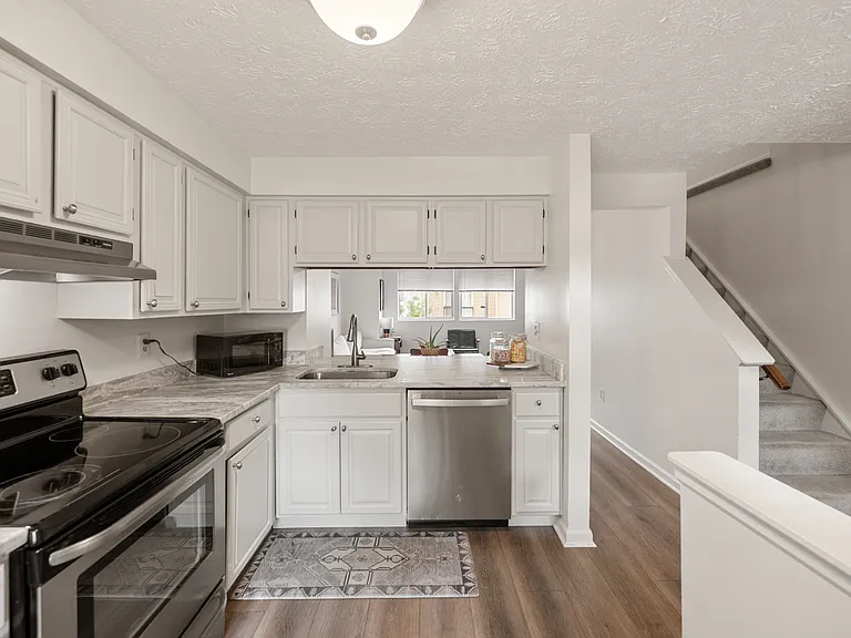 8550 Blue Rock Ln — Photo 5