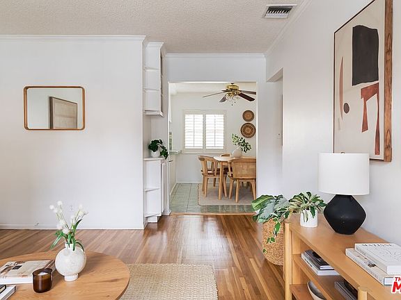 4th image of 5882 Bowcroft St Unit 3