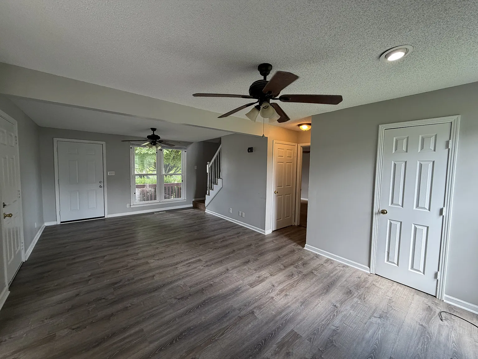 3 bed, 2.5 bath, 1550 sqft, $1,475 — Photo 4