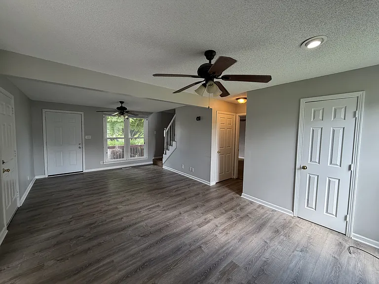 3409 Minor Dr — Photo 4