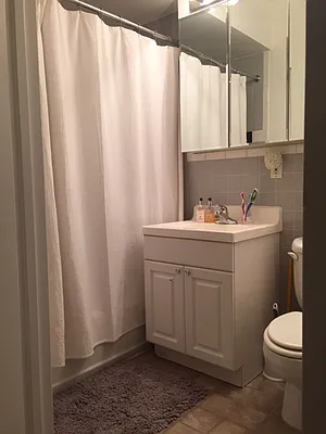 Rented by G2 Realty Group LLC | media 9