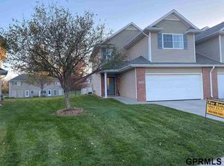 17509 Franklin Plz, Omaha, NE 68118