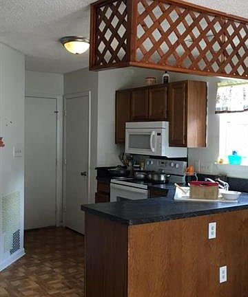 5th image of 9124 Chesham Dr