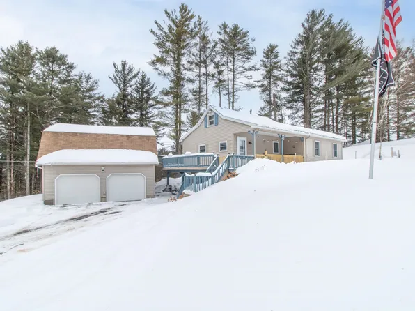 827 Lake Road, Newport City, VT 05829