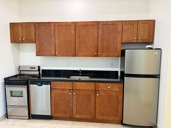 5th image of 577 2nd Ave APT 45