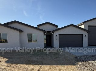 812 E Irvine Rd, Phoenix, AZ 85086