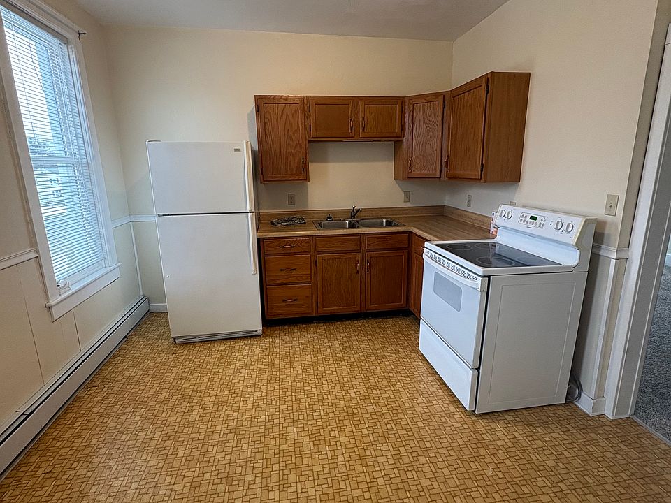 1st image of 595 S Saint Marys St #1
